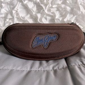 Maui Jim men’s and women’s twin falls polarized sunglasses color gloss black